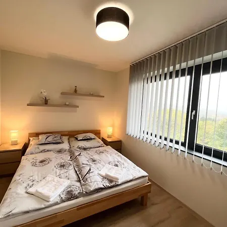 Luxury Rosemary With Free Parking In Apartament
